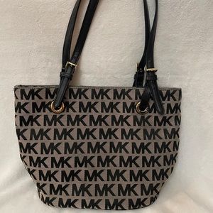 Michael Kors Signature Canvas Tote Bag